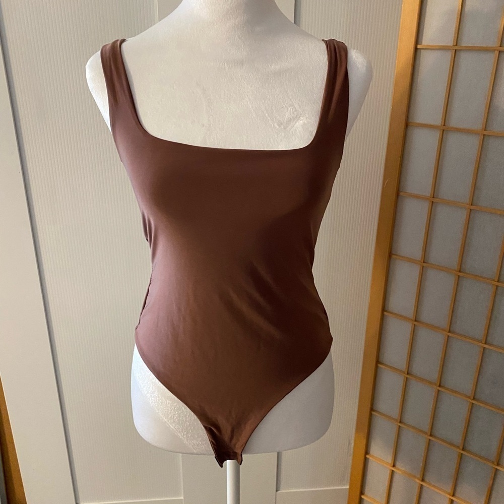 Pretty Little Thing PLT Brown Purple Square Neck Bodycon Bodysuit Size 4